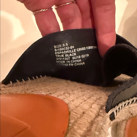 GAP Black Espadrille Leather Slide Sandals - Picture 10 of 12